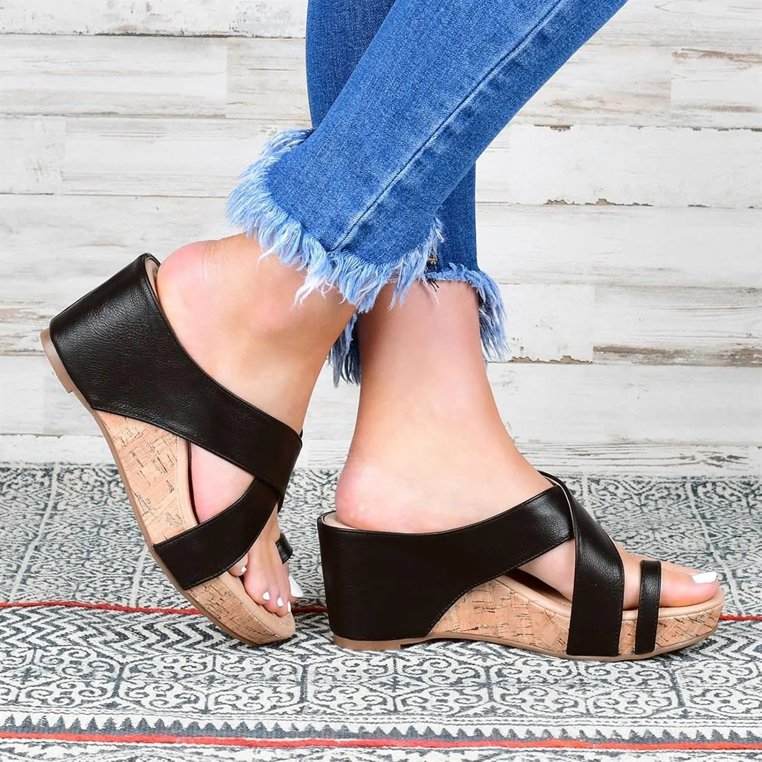 Eduavar Sandals for Women Dressy Summer, Women's Sandals Dressy Summer Beach Sandals Lace Trim Ring Toe Floral Flat Sandals