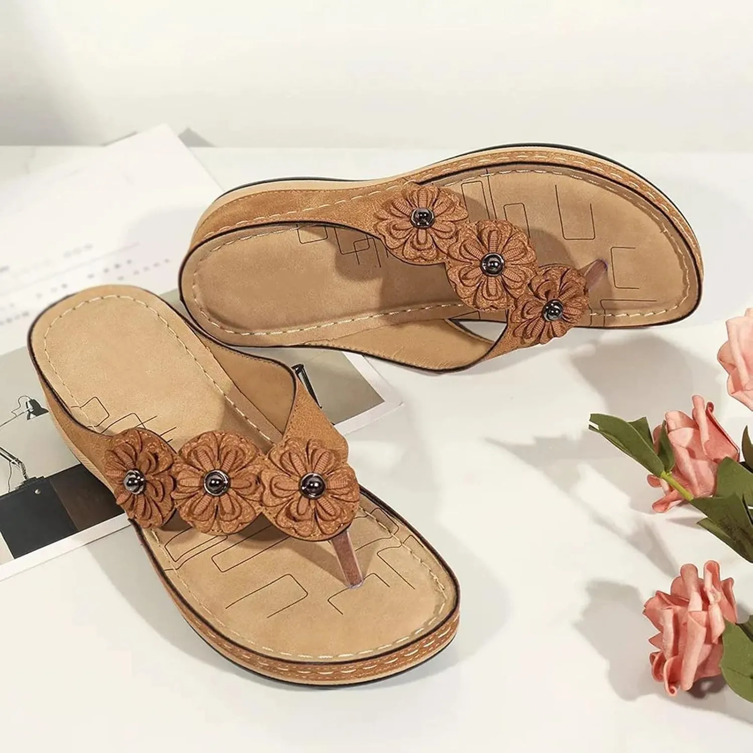 Eduavar Womens Sandals Dressy, Sandals Women Dressy Summer Beach Flip Flops Comfy Flat Sandals with Arch Support