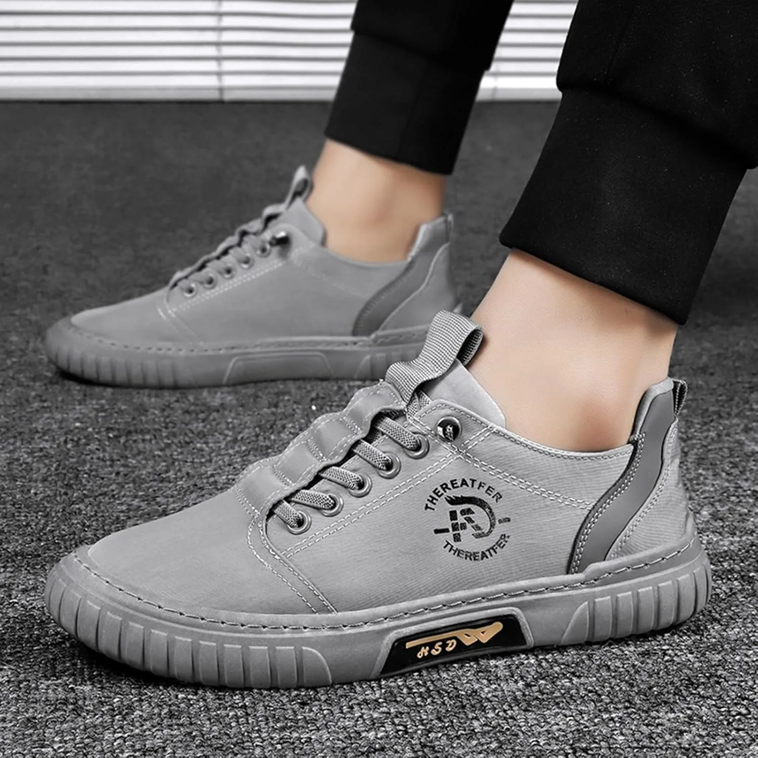 Men Sneakers Low Top Breathable Casual Sneakers Walking Canvas Shoes Mens Shoes