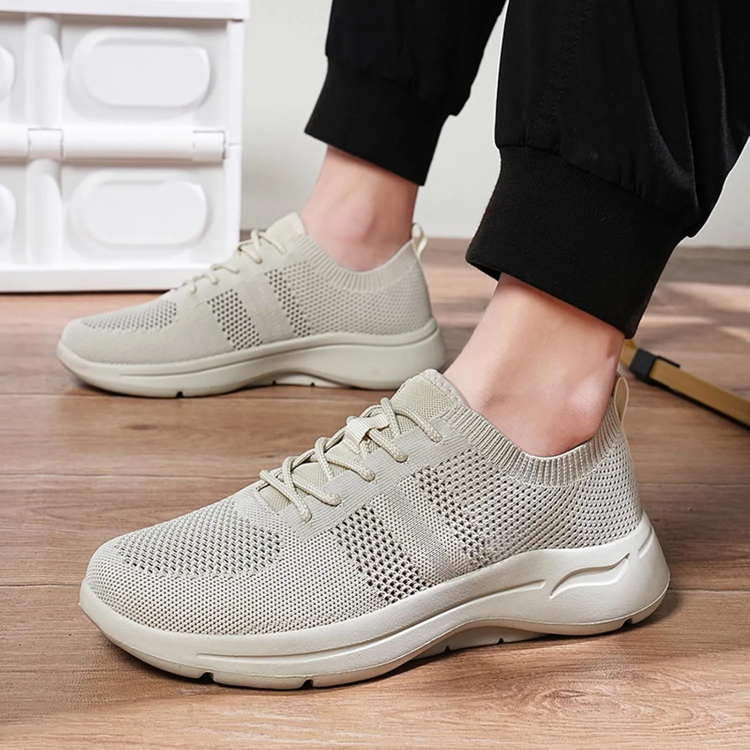 Men's Breathable Stretch Workout Shoes Lace Up Comfortable Light-Weight Shoe Athletic Fashion Sneakers for Men