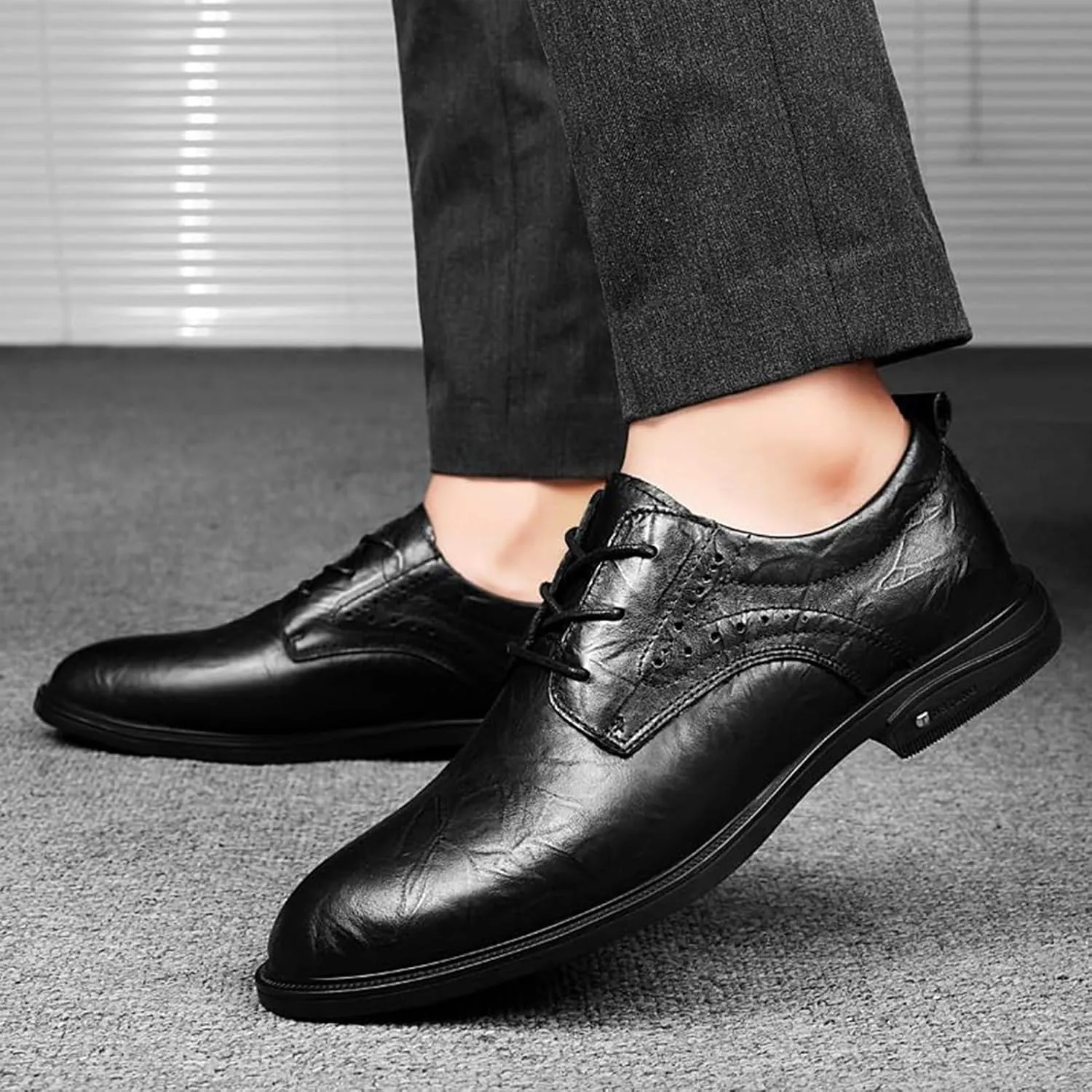 Mens Classic Formal Oxford Leather Shoes Tuxedo Wedding Business Dress Shoes Pointed Toe Brogue Wedding Business Formal Comfortable Elegant