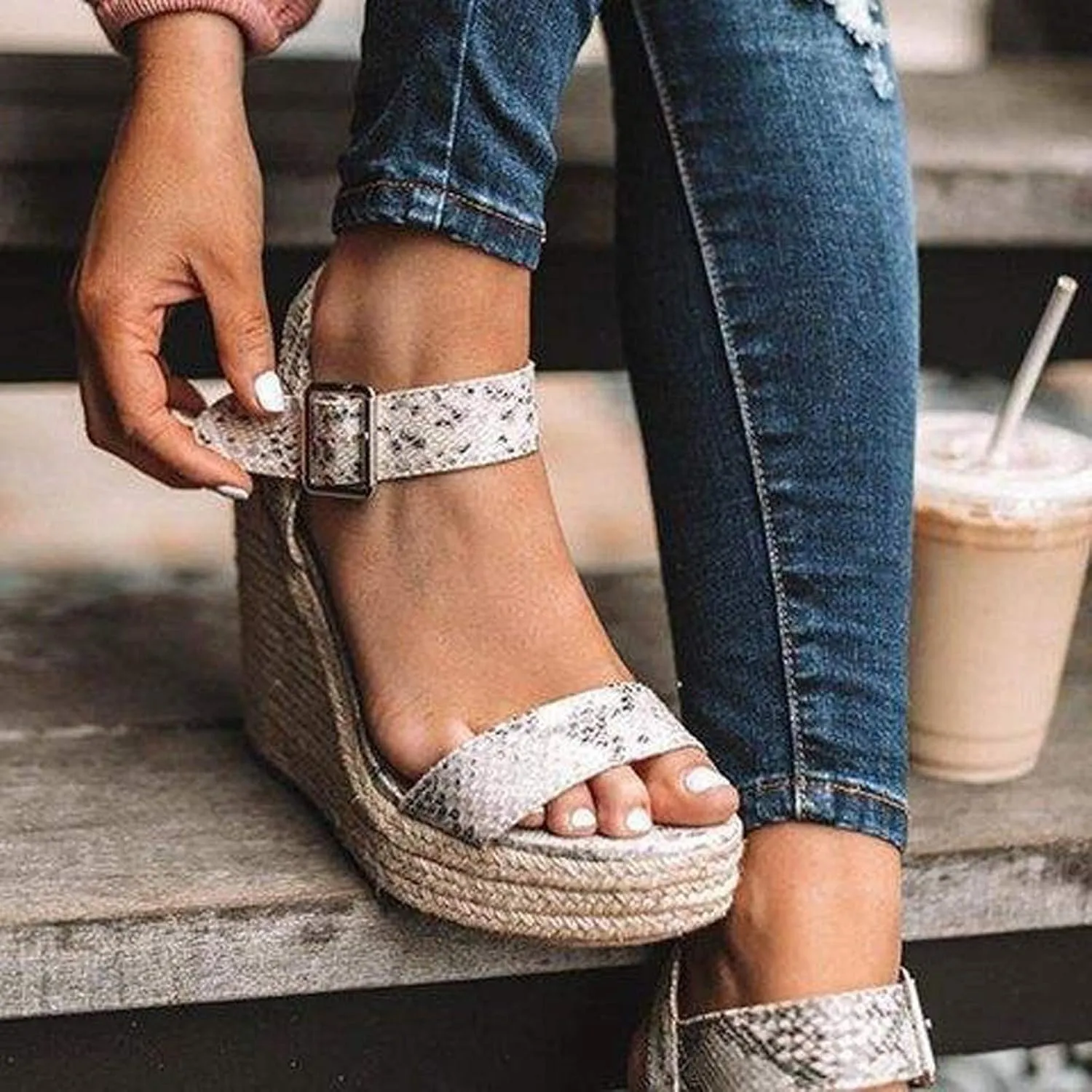 Wedge Sandals for Women Double Buckle Strap Peep Toe Platform Heels with Cushioned Footbed for Wedding Guest Outfits Orthopedic Sandal Beach Dressy Flip Flops for Wide Toe 2025 Spring