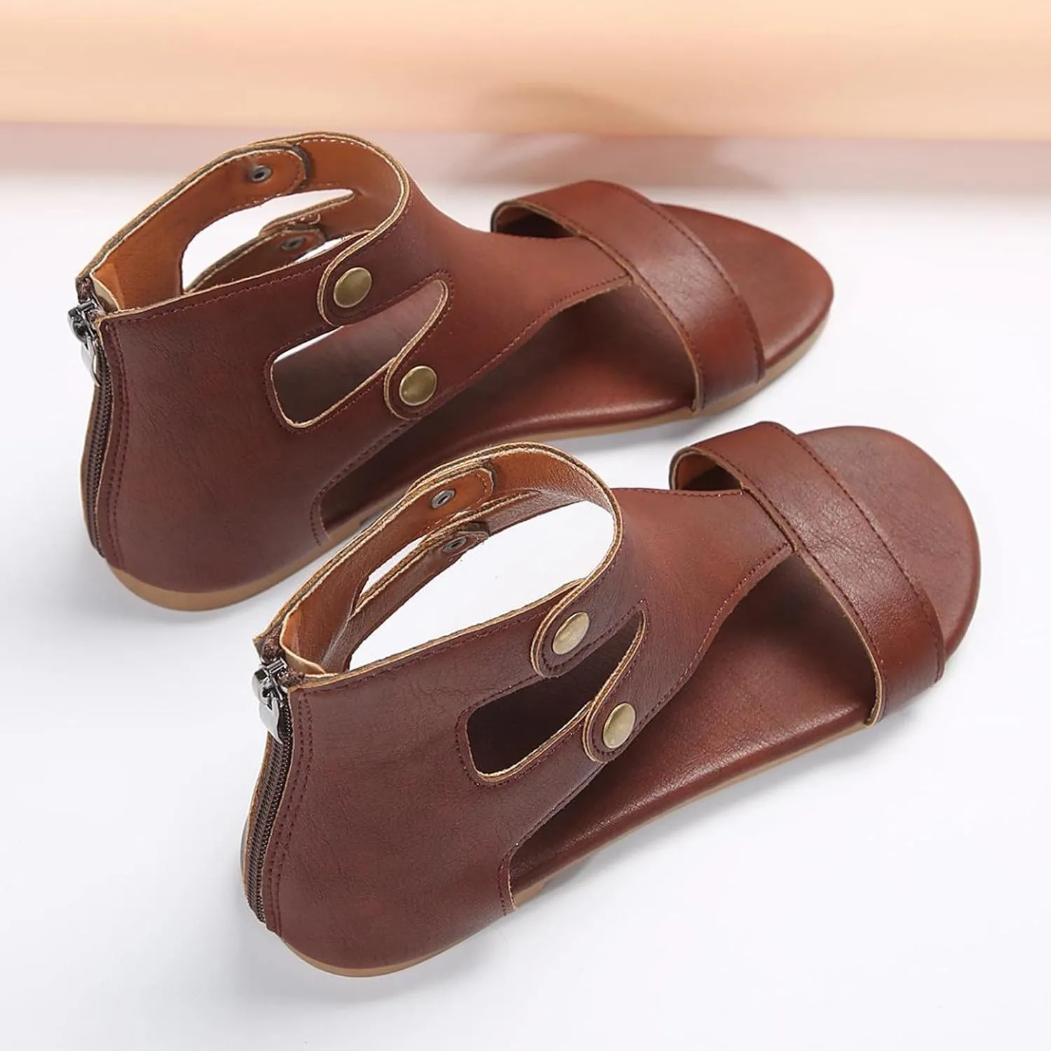 Women's Open Toe Leather Sandals Vintage Solid Side Buckle Shoe Back Zipper Retro Goth Flat Durable Summer Sandal